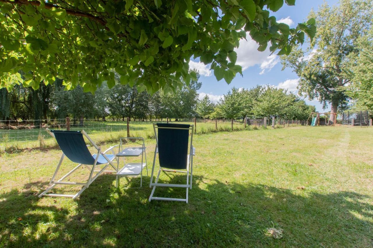 Vila Landelijk Gelegen Familieboerderij Oudelande Exteriér fotografie