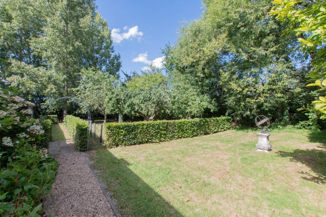 Vila Landelijk Gelegen Familieboerderij Oudelande Exteriér fotografie
