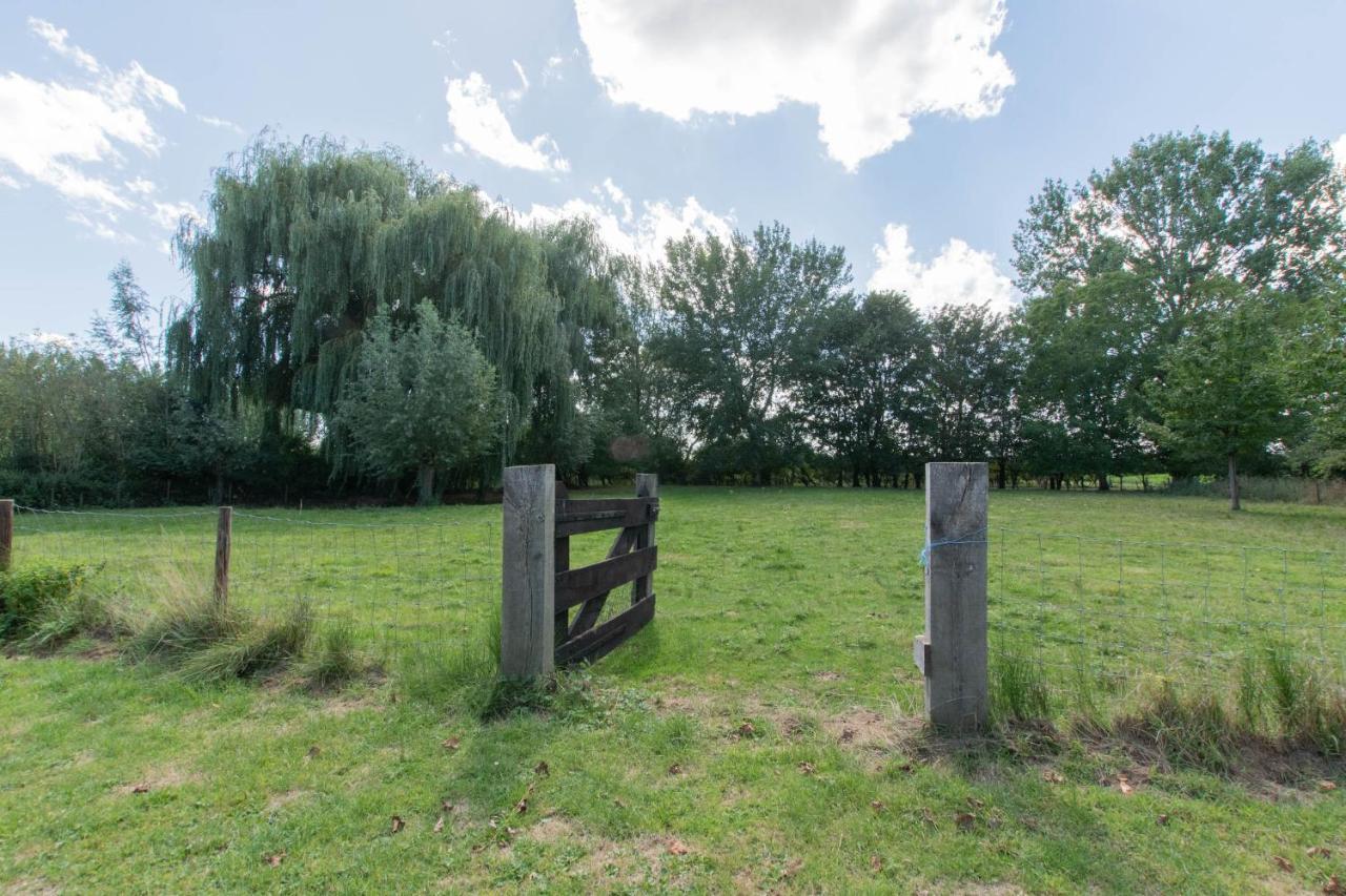 Vila Landelijk Gelegen Familieboerderij Oudelande Exteriér fotografie