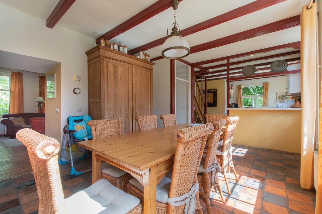 Vila Landelijk Gelegen Familieboerderij Oudelande Exteriér fotografie