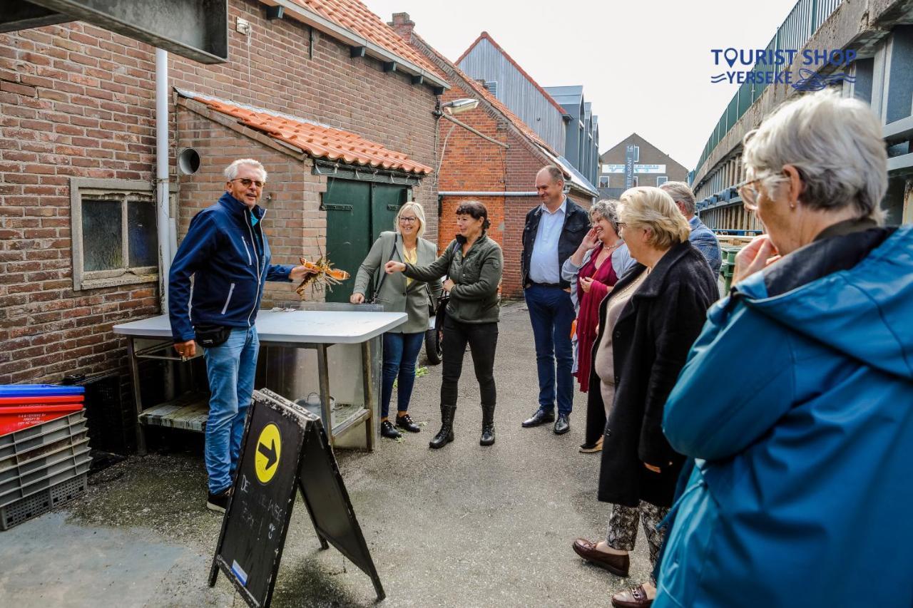 Vila Landelijk Gelegen Familieboerderij Oudelande Exteriér fotografie